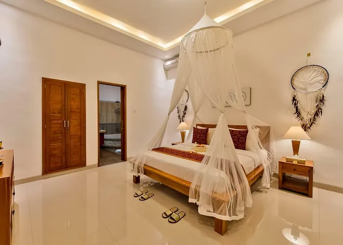 Cenik Lodge *